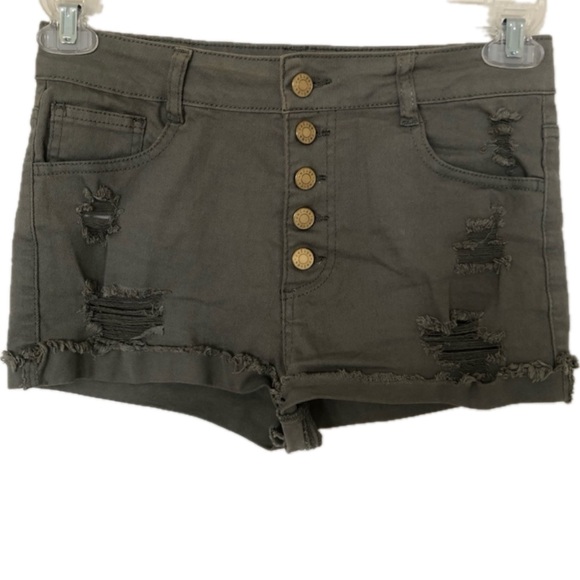 Cargo Green Distressed Shorts Size 6 - Picture 1 of 6